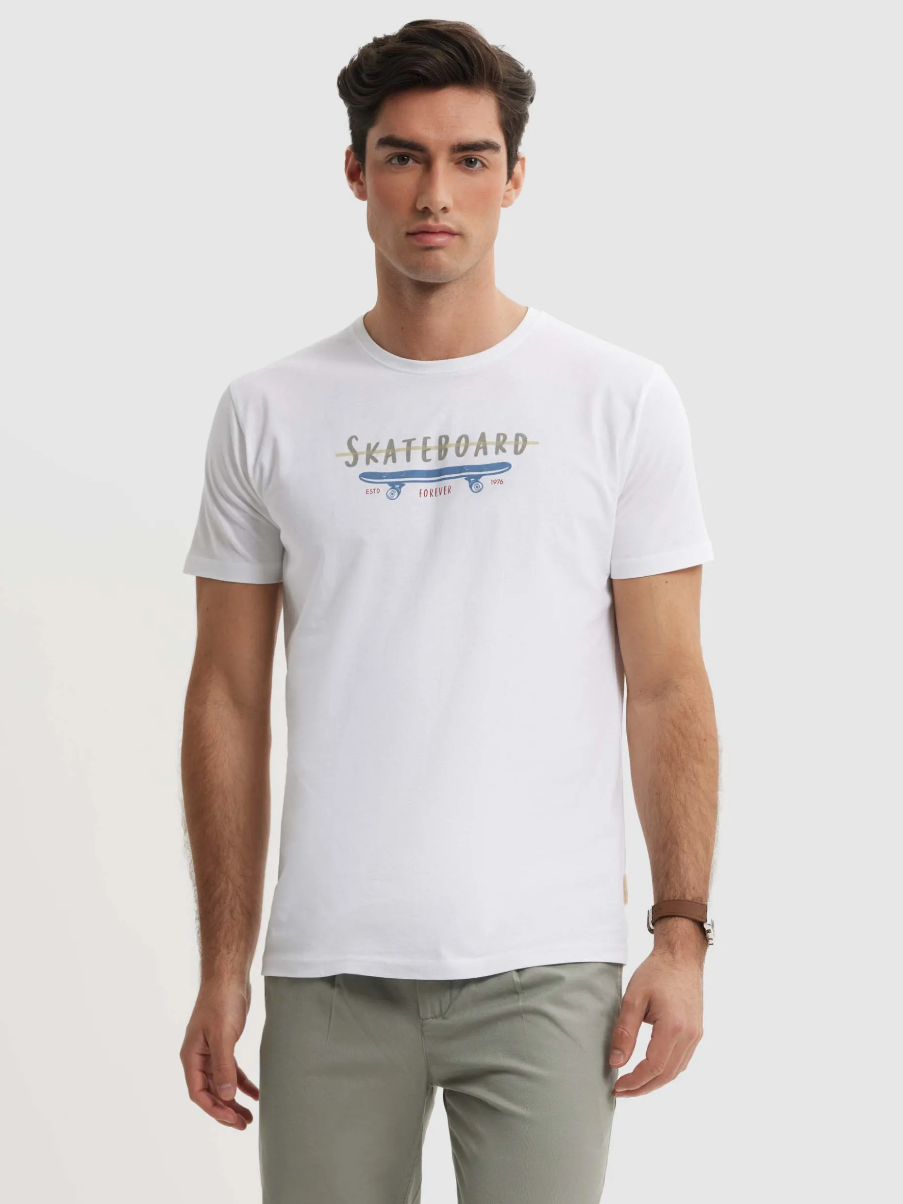 CAMISETA SKATEBOARD <Alvaro Moreno Sale