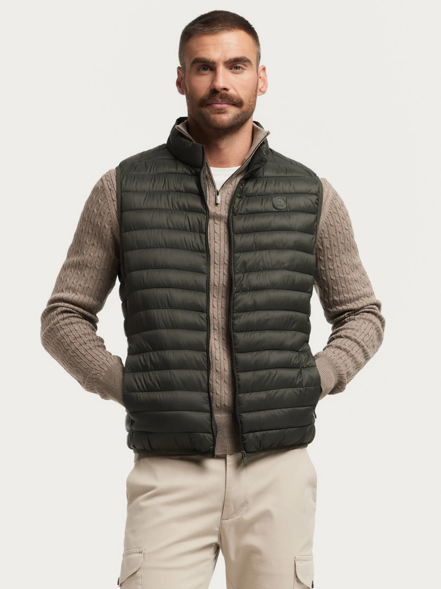CHALECO NIRO <Alvaro Moreno Outlet