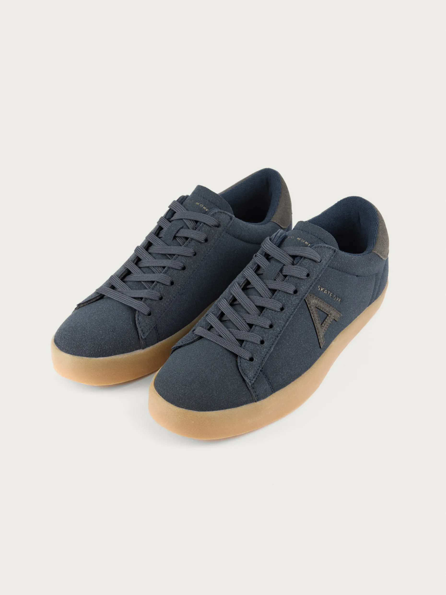 SNEAKERS SKATE <Alvaro Moreno Online
