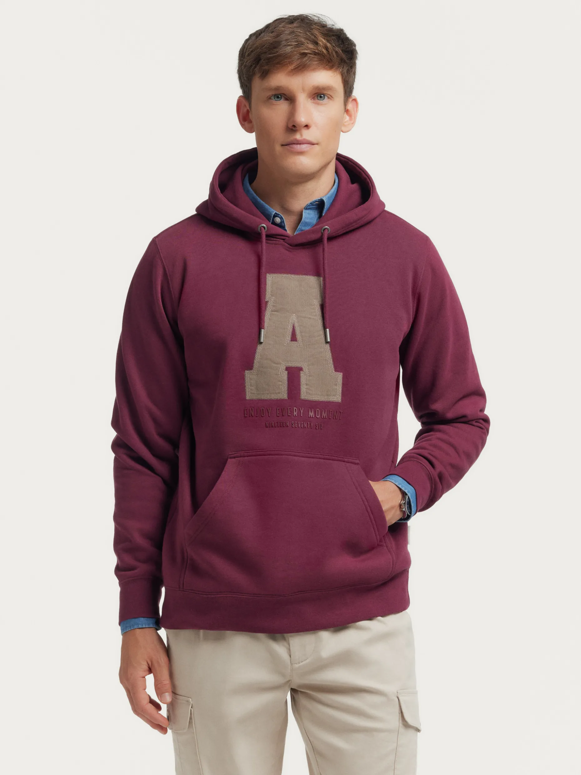 SUDADERA MOMENT <Alvaro Moreno Clearance